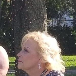 Meet your Posher, Yalene